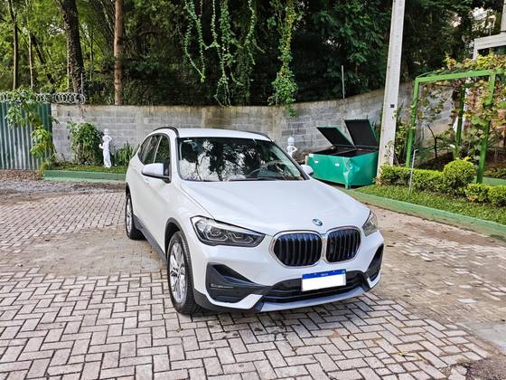 BMW X1 2.0 16V TURBO ACTIVEFLEX SDRIVE20I 4P AUTOMÁTICO BMW X1 2.0 16V TURBO ACTIVEFLEX SDRIVE20I 4P AUTOMÁTICO